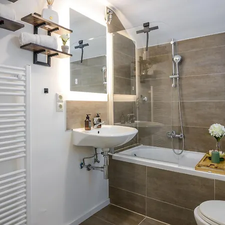 K&m - Familienfreundlich - Geraeumig - Cozy Wiesbaden